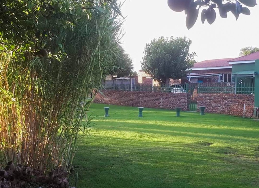  Bedroom Property for Sale in Wilkoppies North West